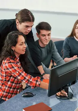 للطلاب والمعلمين